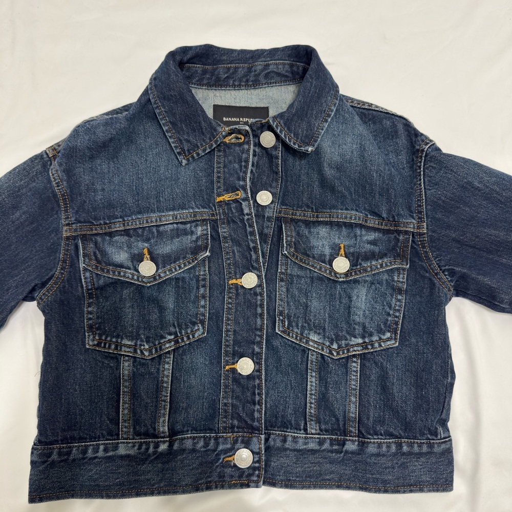 Banana Republic Women’s Small Classic 100% Cotton Blue Denim Jacket